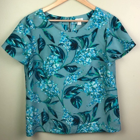 J. Crew Tops - J. Crew shirt sleeve printed shirt